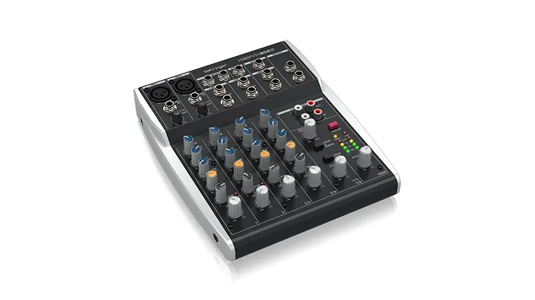 Behringer XENYX 802S - The Podcast Consultant