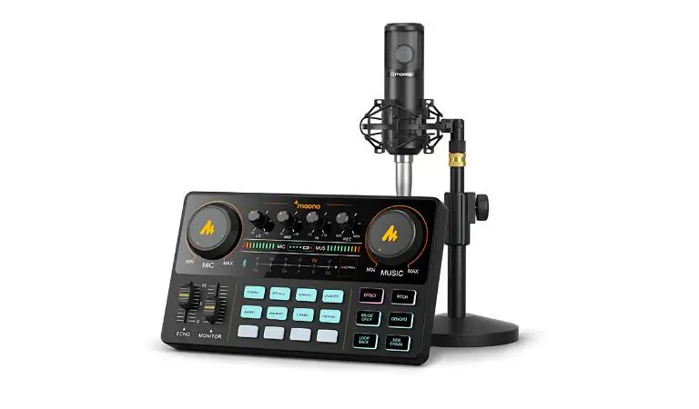 Maono Podcast Bundles may be suitable alternatives to Squarock Podcast Equipment Bundles.